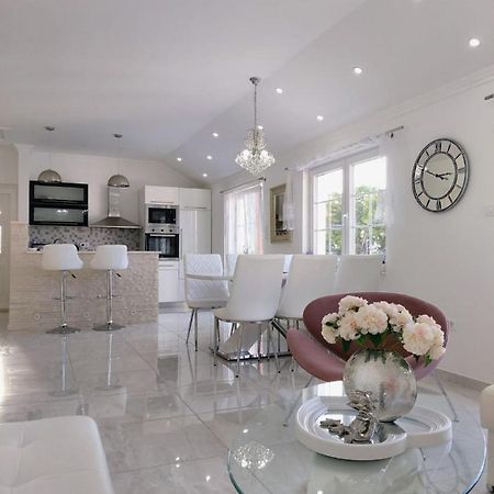 Apartments Brac Супетар Екстериор снимка