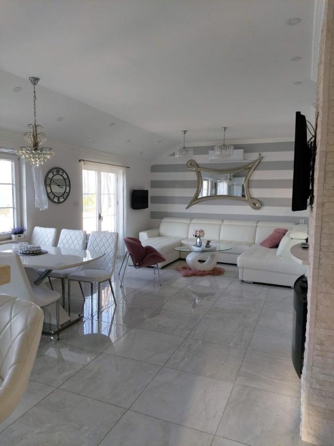 Apartments Brac Супетар Екстериор снимка