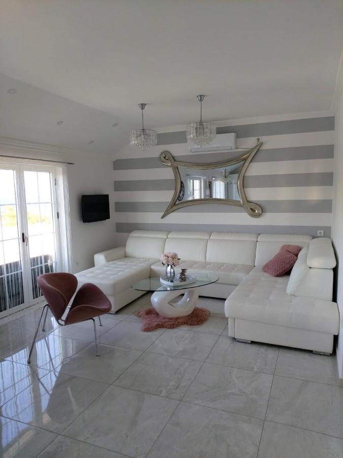 Apartments Brac Супетар Екстериор снимка