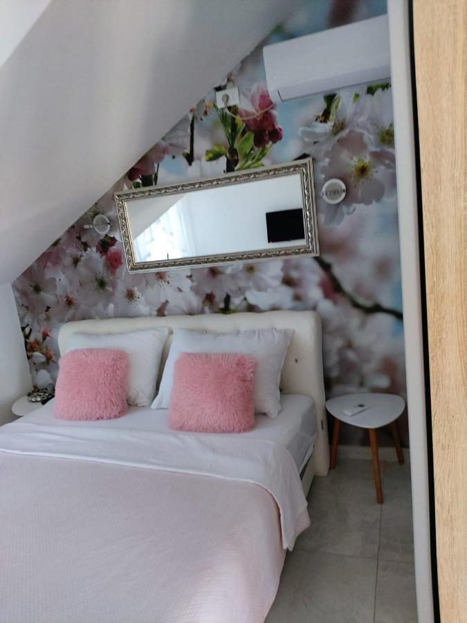 Apartments Brac Супетар Екстериор снимка
