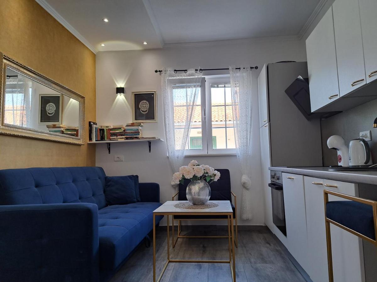 Apartments Brac Супетар Екстериор снимка