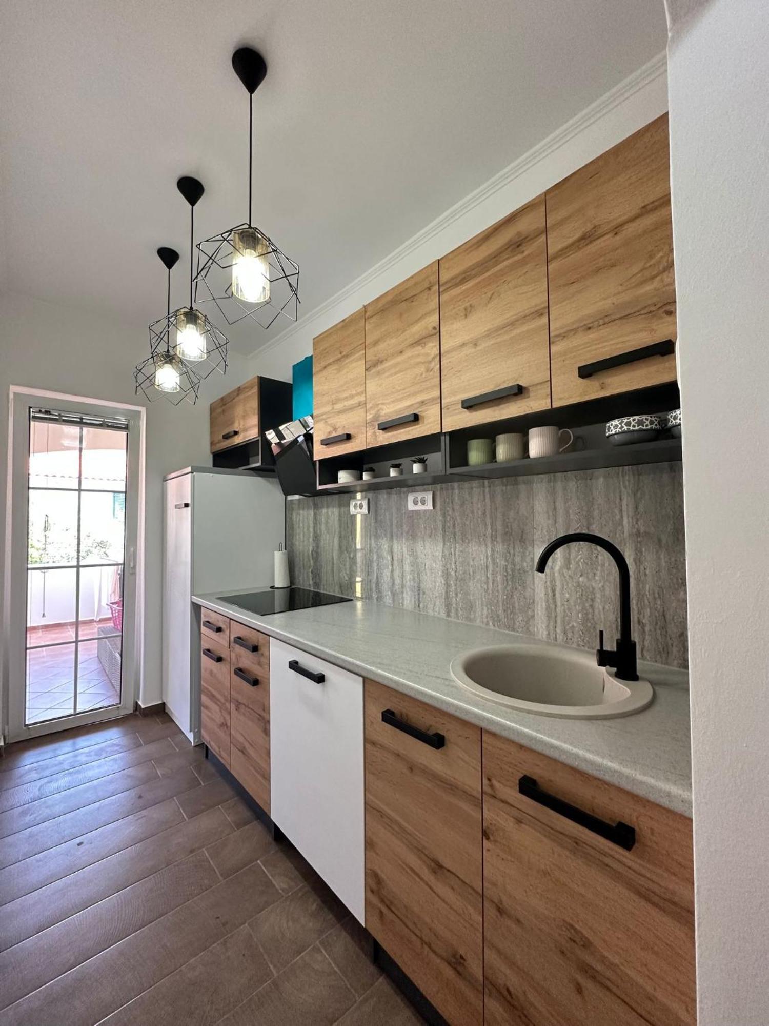 Apartments Brac Супетар Екстериор снимка