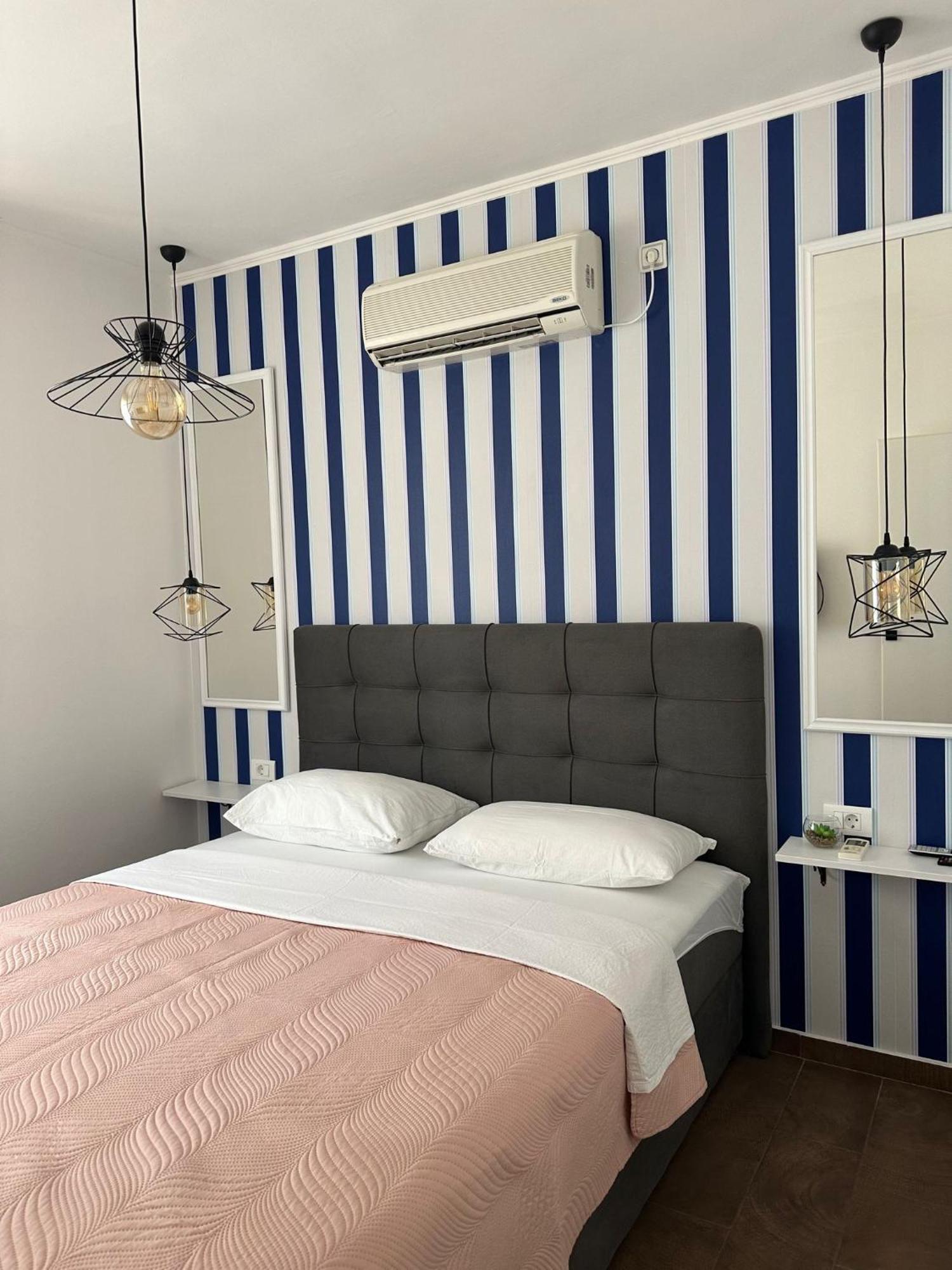 Apartments Brac Супетар Екстериор снимка