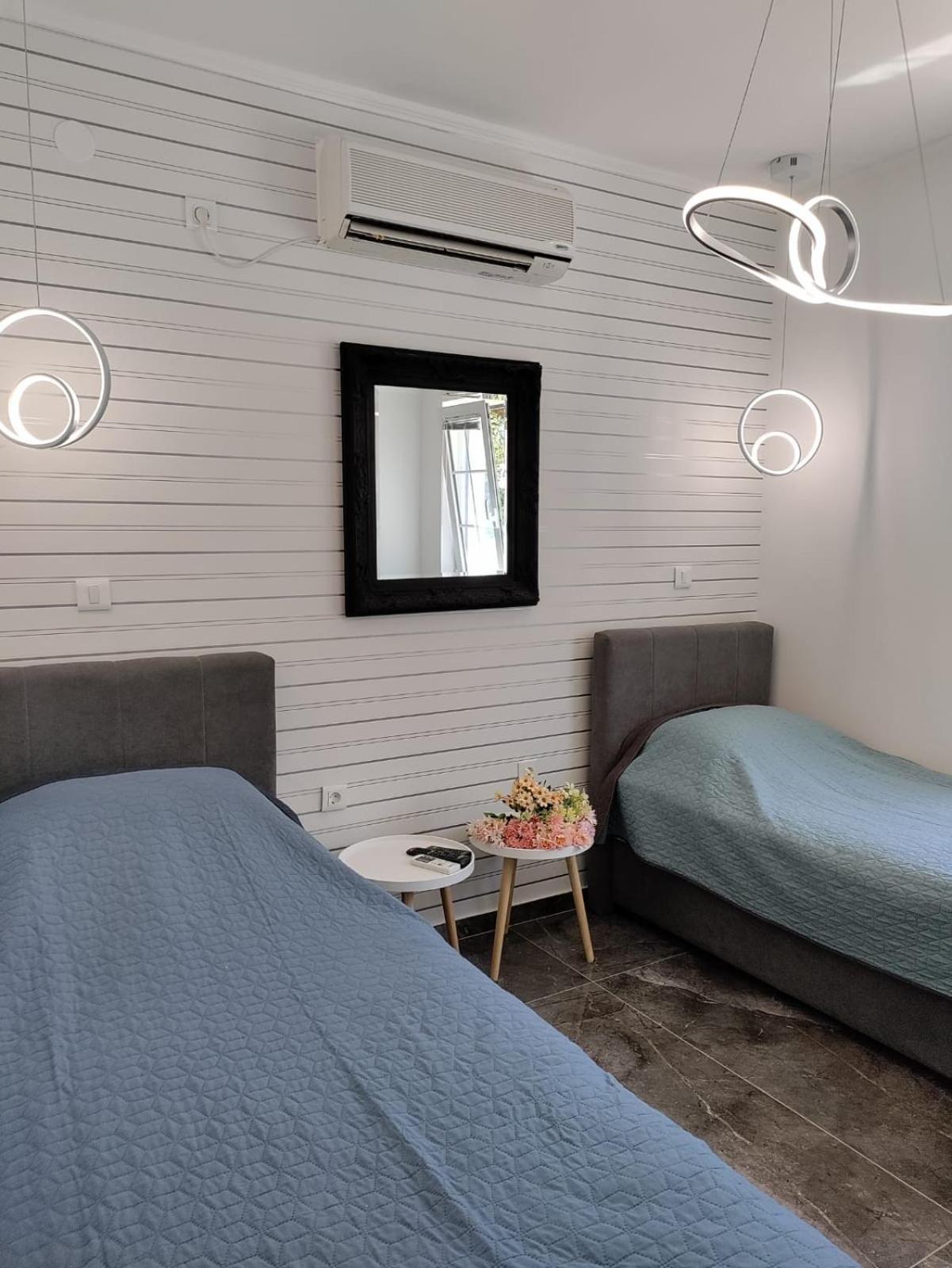 Apartments Brac Супетар Екстериор снимка